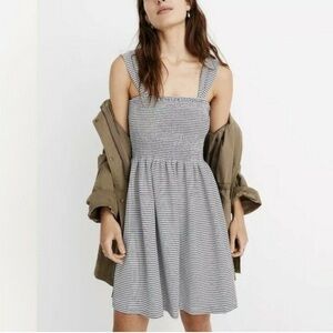 Texture & Thread Madewell Navy & White Smocked Striped Summer Mini Dress Small